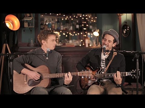 Youtube: Laurent Lamarca & Ben Mazué - La mer est calme (Session acoustique)