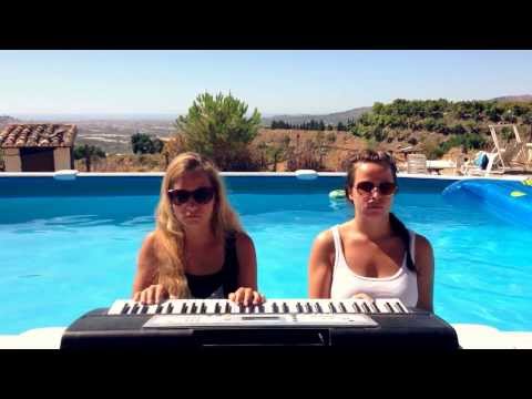 Youtube: minimal pool techno party