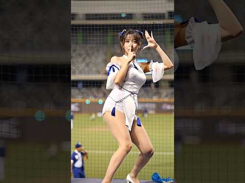 Youtube: 카메라맨 역시 이주은의 타깃이다 Lee Ju-Eun 李珠珢 치어리더 Lee Ju-Eun Cheerleader