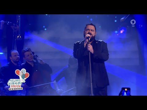 Youtube: ALPHAVILLE - "FOREVER YOUNG" mit Orchester! (Das Große Schlagerjubiläum 2022)