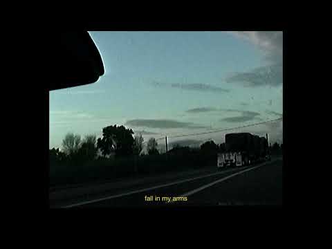 Youtube: Matt Maeson - In My Arms [Lyric Video]