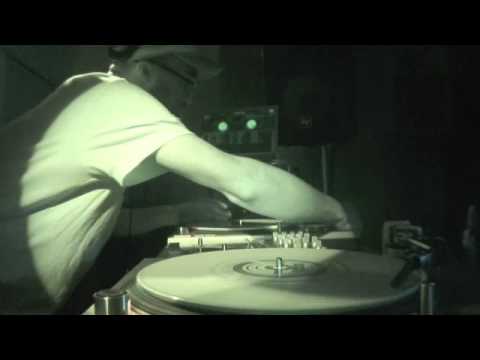Youtube: J.Rocc (Beat Junkies) in Japan 2009 Part 1