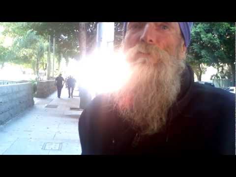 Youtube: MJHOAXLIVE: " CONRAD MURRAY NEEDS TO SPILL IT"