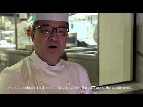 Youtube: Cooking lesson by wok master Tang Chi Keung chef of the Lili restaurant - The Peninsula, Paris