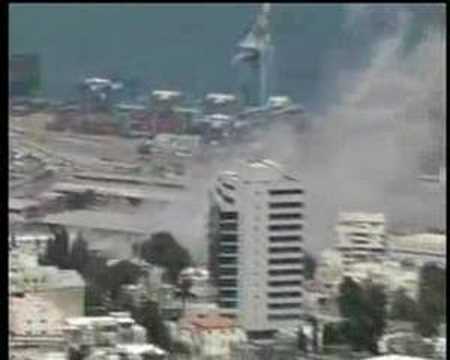 Youtube: Katyusha rocket attack in Haifa (Israel)