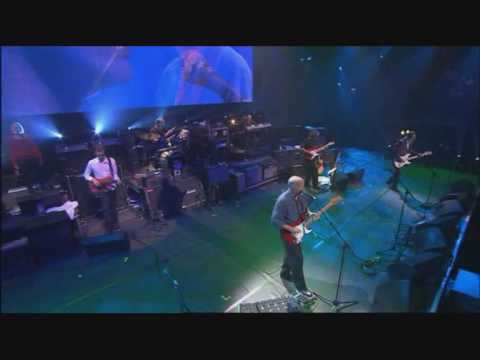 Youtube: DAVID GILMOUR - SORROW - FENDER 50th