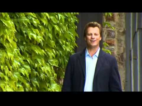 Youtube: Johannes Kalpers -  Hab oft im Kreise der Lieben 2011