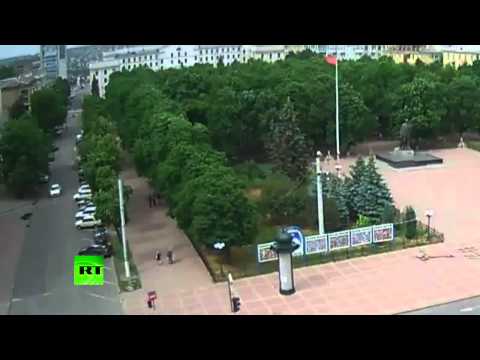 Youtube: Ukrainian army air bombing near the Lugansk Administration building (caught on webcam)