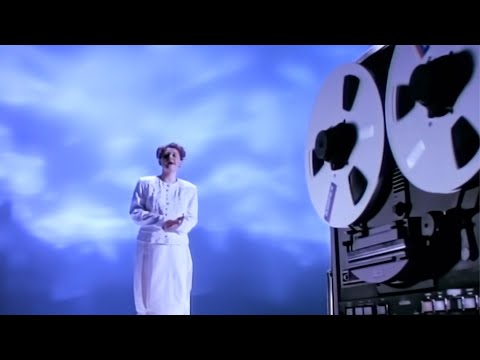 Youtube: Cocteau Twins - Carolyn's Fingers (Official Video)