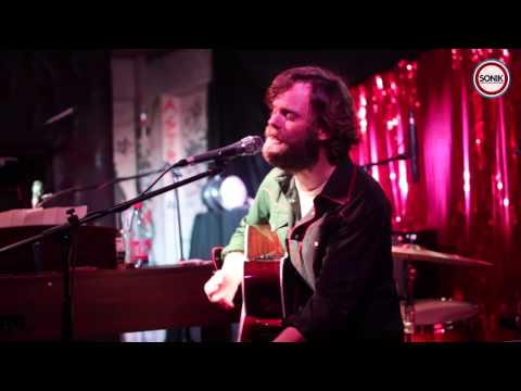 Youtube: Neil Halstead - Alison, 40 days and dagger! (Alison Slowdive band version!!!)