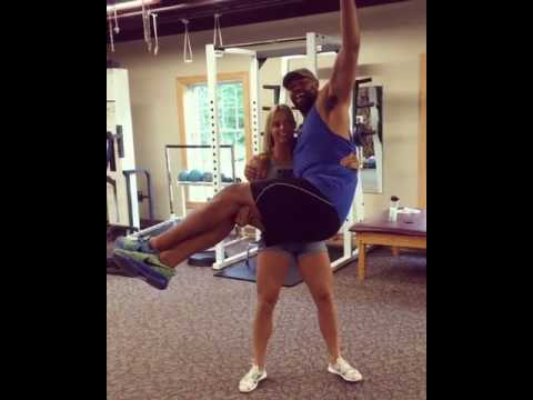 Youtube: 55 kg hot blonde lift carry 130 kg giant and squats