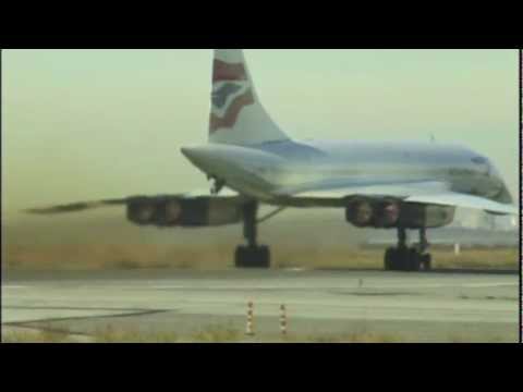 Youtube: Great view of Concorde & Twin Towers departing JFK