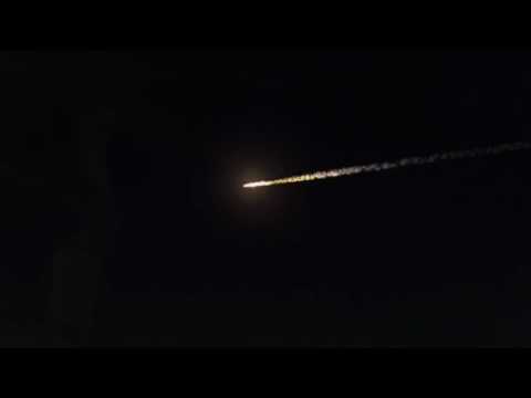 Youtube: Heiligabend - Rätselhaftes Himmelsleuchten ( Meteorit ?) am 24.12.2011