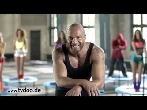 Youtube: Power Maxx Fitness-Trampolin mit Detlef D! Soost & Heino - präsentiert von tvdoo.de