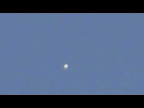 Youtube: UFO Over Oakland June 2009 part 1