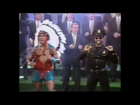 Youtube: Far away in America - Die Deutsche Fußball-Nationalmannschaft und Village People