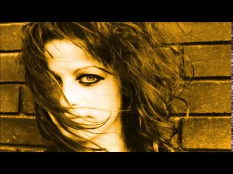 Youtube: The Slits - Peel Session 1977