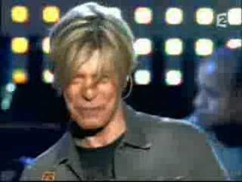 Youtube: David Bowie - Modern Love Live 2004