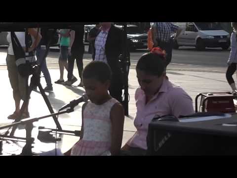 Youtube: Mahnwache Berlin 14.7.2014 ein 9 jähriges mädchen sagt die Wahrheit