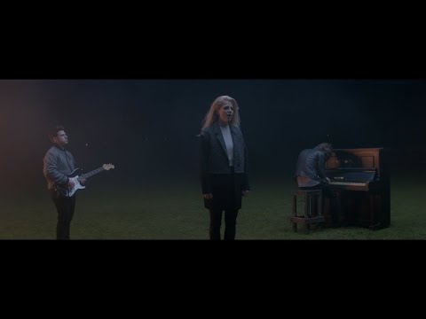 Youtube: London Grammar - Nightcall [Official Video]