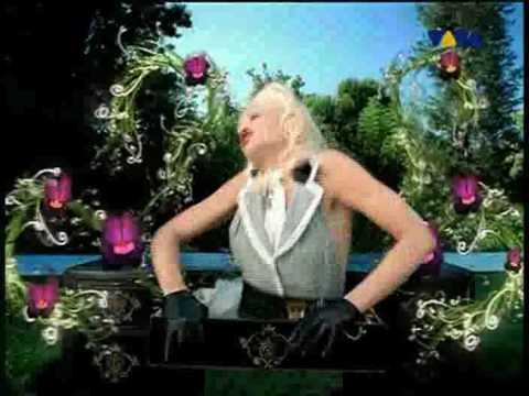 Youtube: Gwen Stefani What you waiting for
