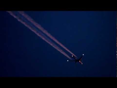 Youtube: RNAV Spotting - Sunset Contrails HD