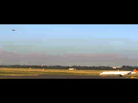 Youtube: big cigarufo over airport dusseldorf ?