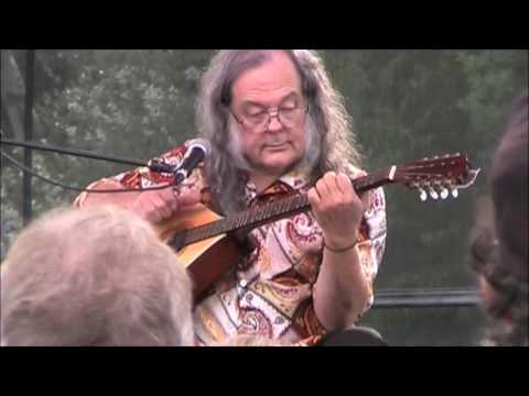 Youtube: David Lindley - Burnaby Blues and Root Festival 2009
