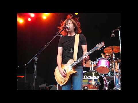 Youtube: Pat Travers-Look Me Up