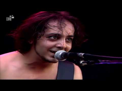 Youtube: System Of A Down - La Isla Bonita Live 2002