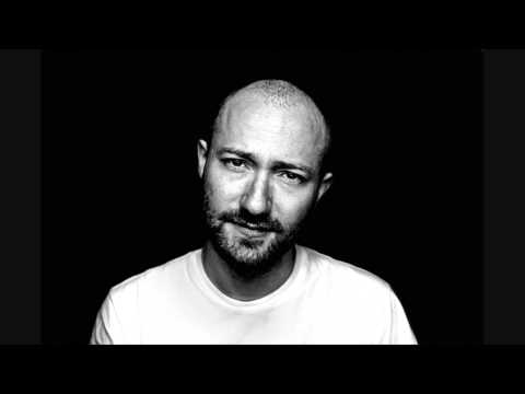 Youtube: Paul Kalkbrenner - Platscher (HD)