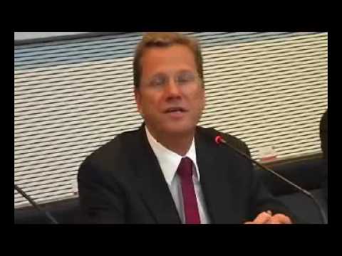 Youtube: Guido Westerwelle spricht Englisch - So peinlich ist unser Außenminister - Fremdschämen