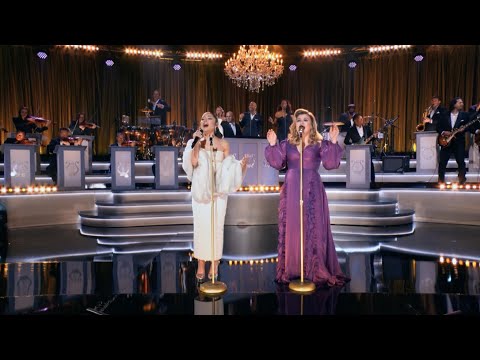 Youtube: Kelly Clarkson & Ariana Grande - Santa, Can't You Hear Me (from When Christmas Comes Around on NBC)
