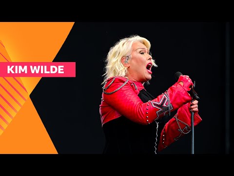 Youtube: Kim Wilde - You Keep Me Hangin' On (Radio 2 in the Park 2024)