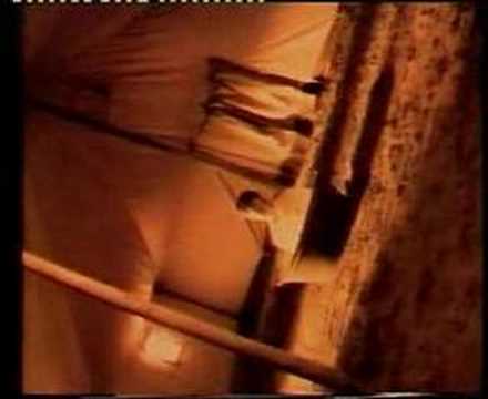 Youtube: The Nits - Radio Shoes (1989)
