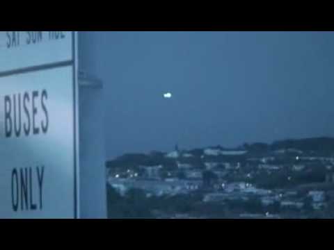 Youtube: UFO o Aereo militare? Ottobre 2009 Hawaii
