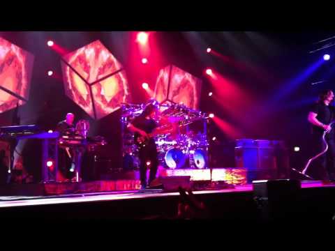 Youtube: Dream Theater - Breaking All Illusions HD 1/2