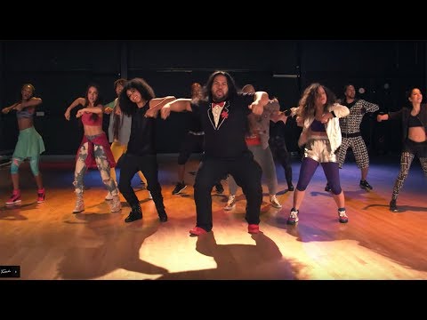 Youtube: Tuxedo - Do It (Official Video)