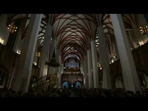 Youtube: Mass in B minor BWV 232 (Thomaskirche 2005, Blomstedt) - 9/15