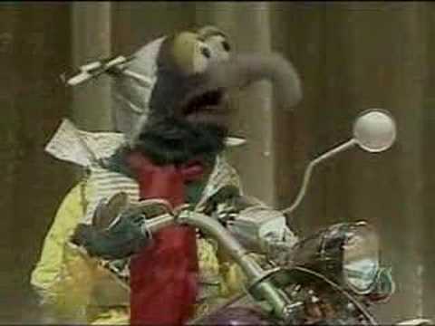 Youtube: Gonzo's Biker Moment