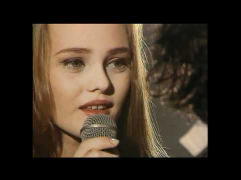 Youtube: Dave Stewart + Vanessa Paradis - Walk On The Wild Side (Lou Reed cover)