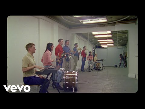 Youtube: Teleman - Düsseldorf (Official Video)