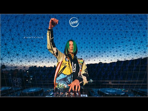 Youtube: Miss Monique at the Biosphere Museum in Montreal, Canada for Cercle