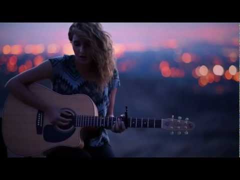 Youtube: Tori Kelly - All In My Head (Live Acoustic)