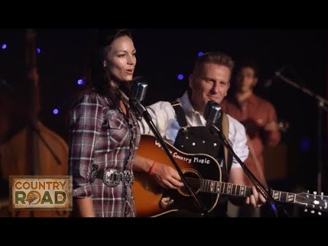 Youtube: Joey & Rory - Waltz of the Angels