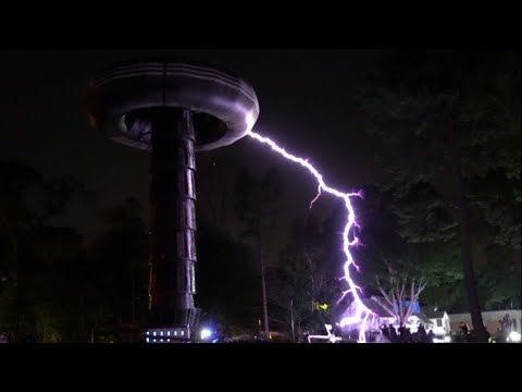 Youtube: 3 Million Volt Test at Tesla's Wardenclyffe Tower