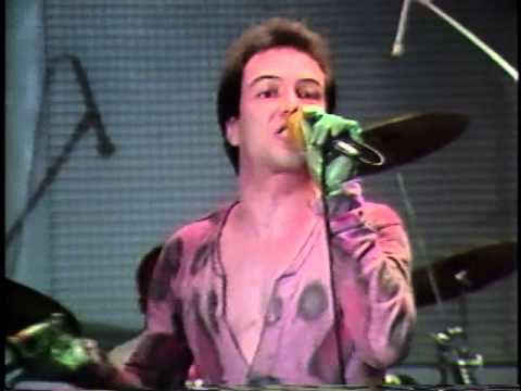 Youtube: Dead Kennedys - Holiday In Cambodia