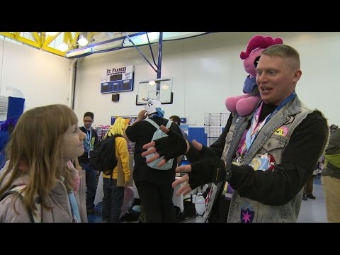 Youtube: 'My Little Pony' Loved By Young Girls, 'Bronies'
