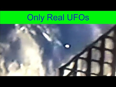 Youtube: UFOs were spotted during a SpaceX launch.
