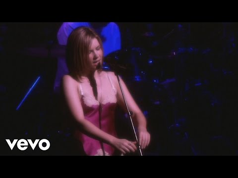 Youtube: Dido - Take My Hand (Live at Brixton Academy)